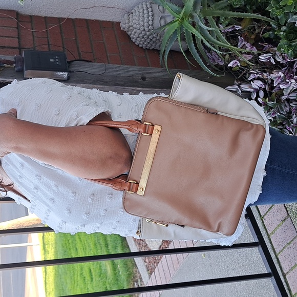 Marc Jacobs Handbags - Marc by Marc Jacobs Goodbye Columbus leather satchel taupe & white TAKING OFFERS